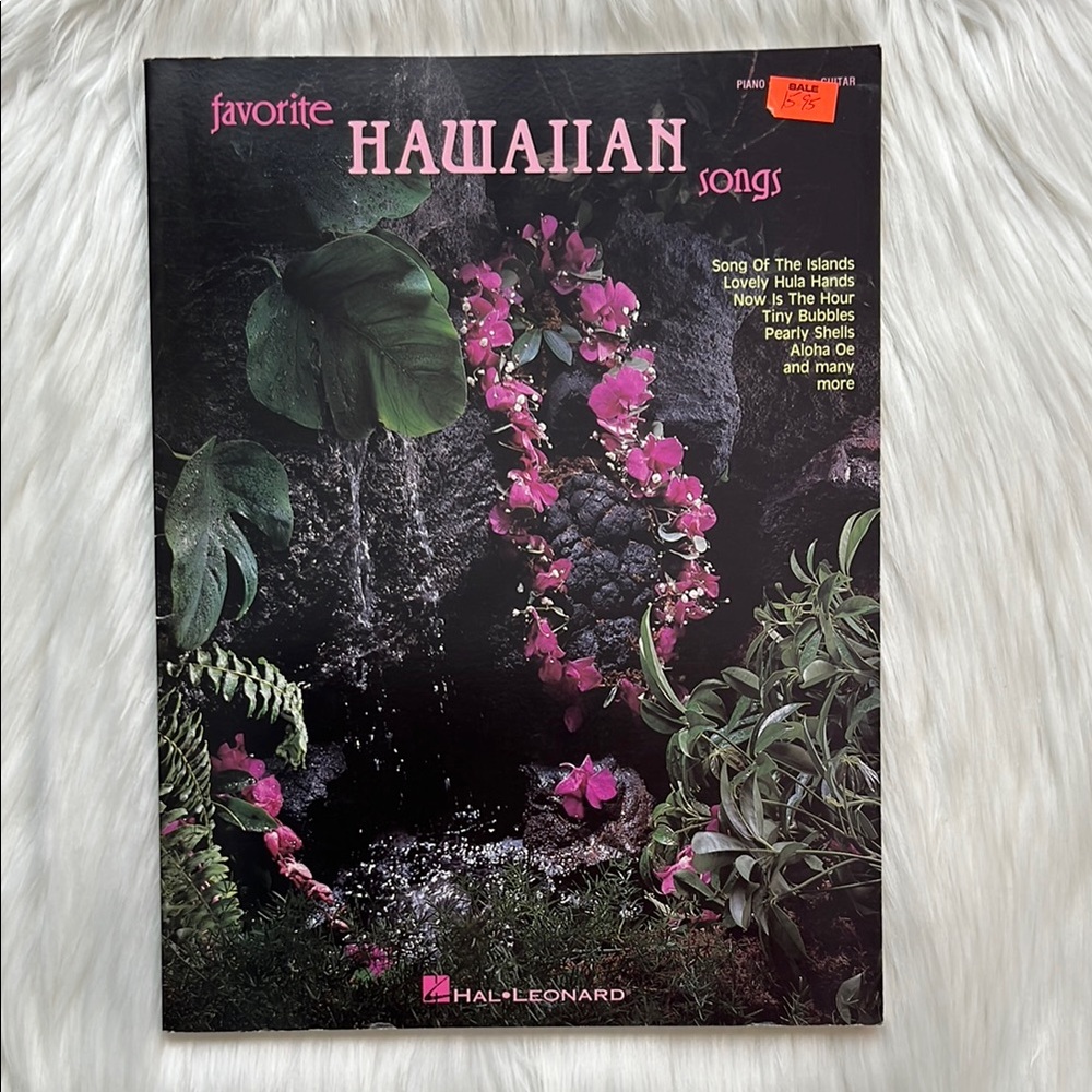 Hal Leonard Favorite Hawaiian Songs Book